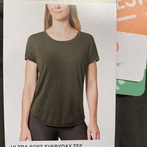 Mondetta Performance + Luxury